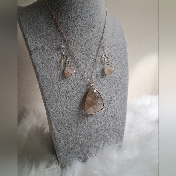 Jewelry - Necklace And Pierced Earring Set Glass Marble Affect